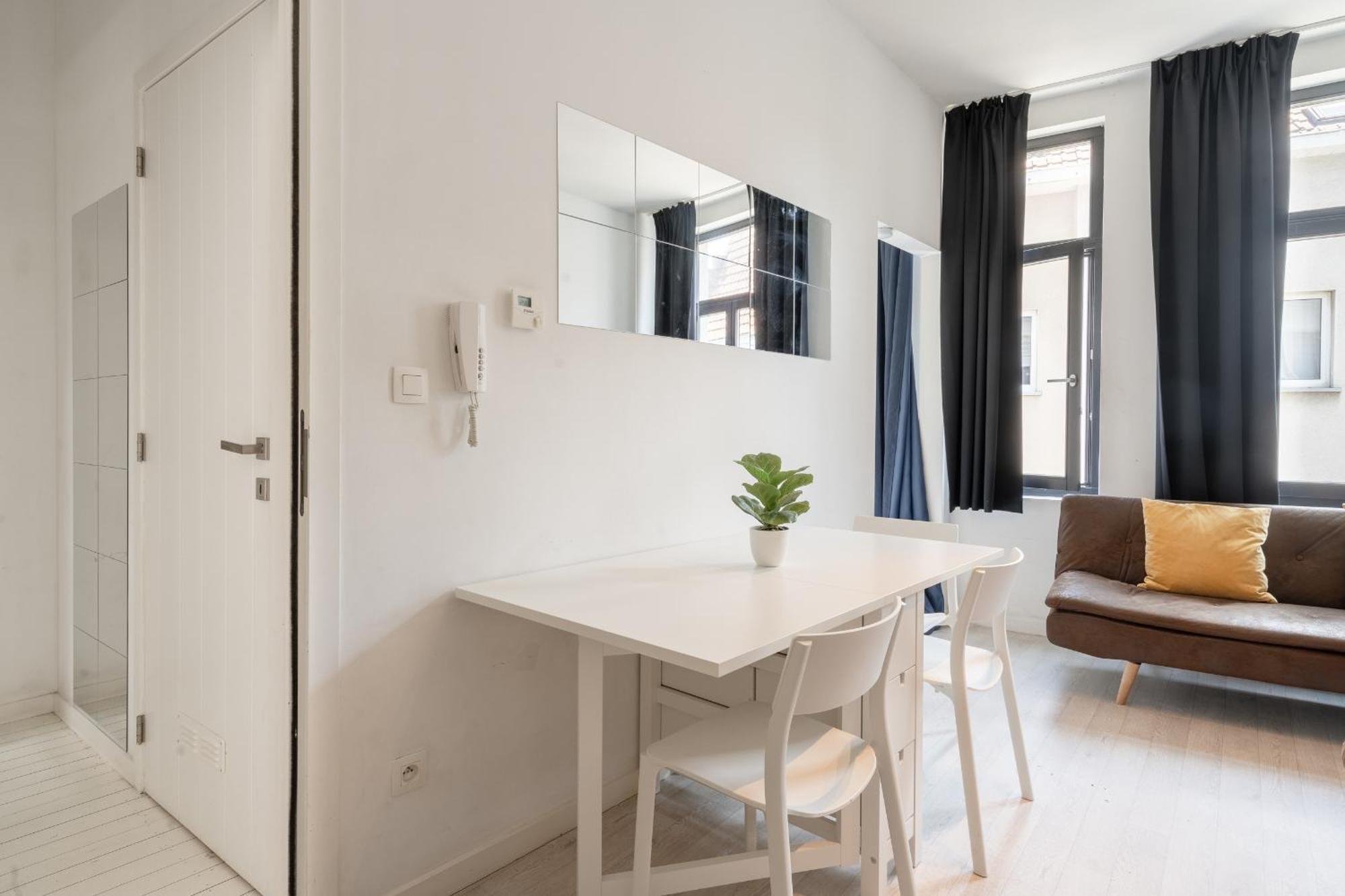 Beautiful Cozy Cityflats In The Centre Of Amberes Exterior foto
